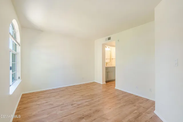 $599,000 | 637 Indian Oak Lane, Unit 105, Oak Park, CA 91377