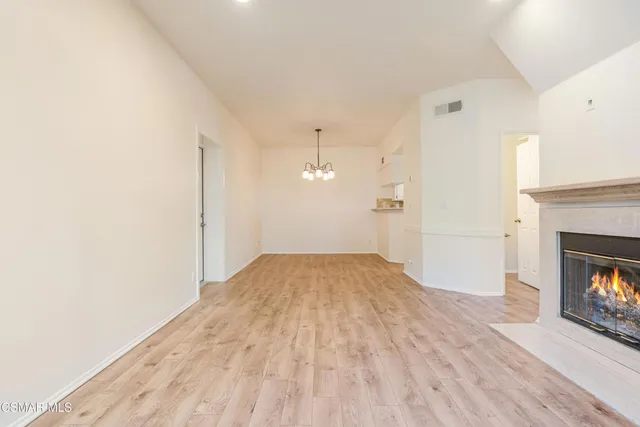 $599,000 | 637 Indian Oak Lane, Unit 105, Oak Park, CA 91377