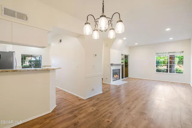 $599,000 | 637 Indian Oak Lane, Unit 105, Oak Park, CA 91377