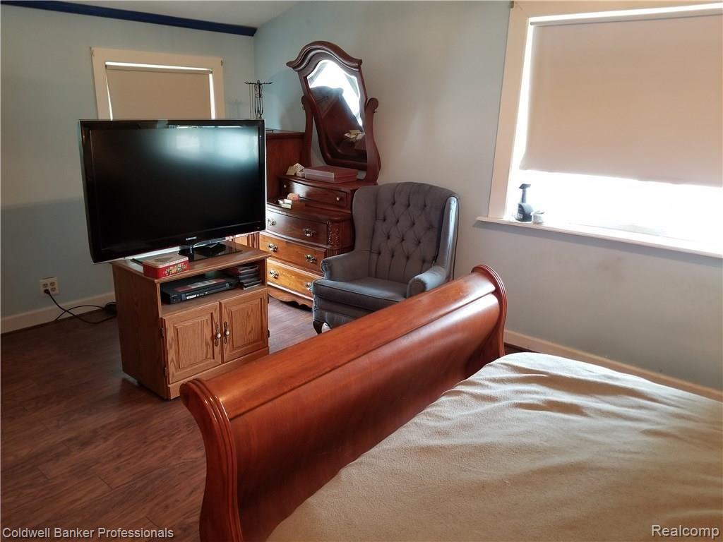 1515 East Burnside Road North Branch, MI 48461 - Photo 29 of 35 Second Floor Large Bedroom