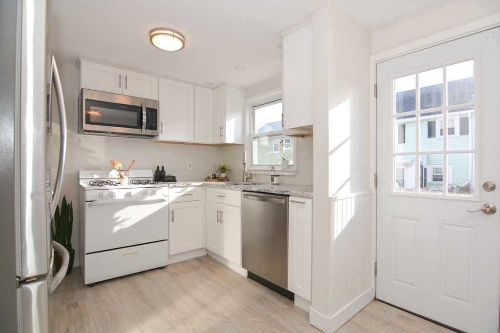 56 Perkins Avenue Malden, MA 02148 - Photo 5 of 23