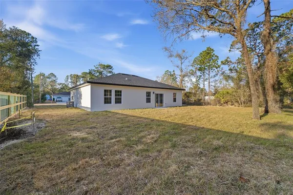 $1,900 | 3427 West Webster Place, Dunnellon, FL 34433