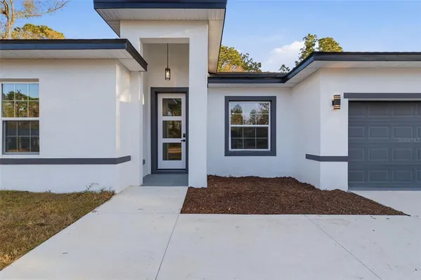 $1,900 | 3427 West Webster Place, Dunnellon, FL 34433