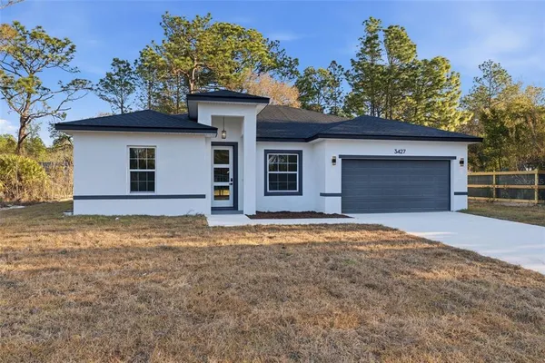 $1,900 | 3427 West Webster Place, Dunnellon, FL 34433