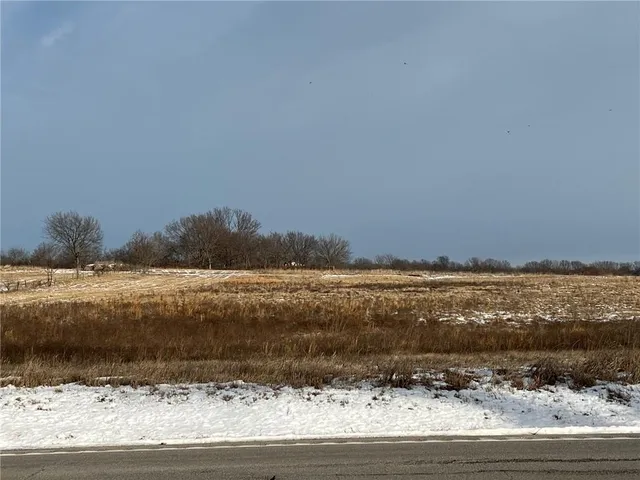 $185,000 | 131 Northwest Nw Highway, Odessa, MO 64076