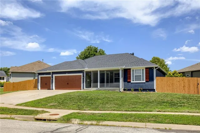 $385,000 | 1904 Shirley Court, Liberty, MO 64068