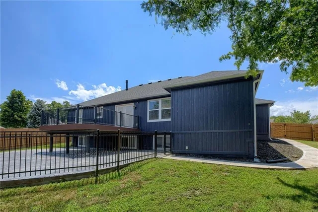 $385,000 | 1904 Shirley Court, Liberty, MO 64068