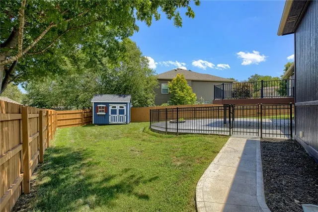 $385,000 | 1904 Shirley Court, Liberty, MO 64068