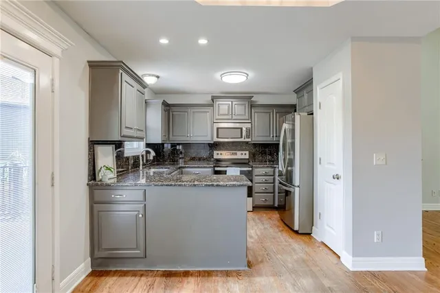 $385,000 | 1904 Shirley Court, Liberty, MO 64068