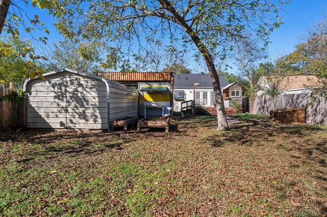$1,820 | 604 Dunn Street, Waxahachie, TX 75165