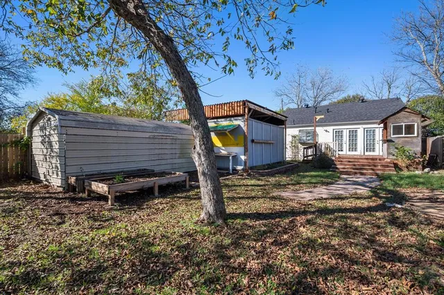 $1,820 | 604 Dunn Street, Waxahachie, TX 75165