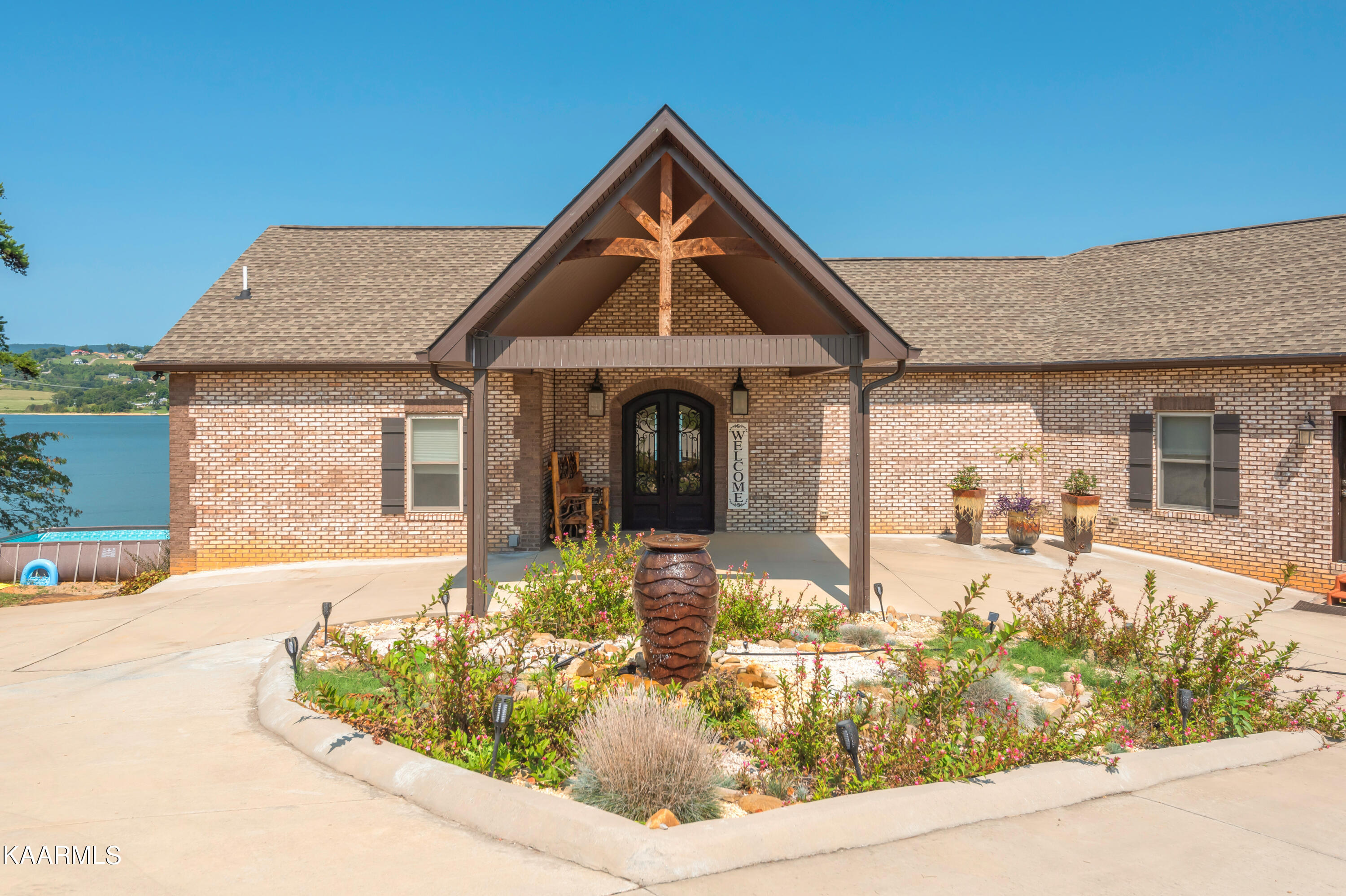 499 Chilhowee Lane Bean Station, TN 37708 - Photo 3 of 39 499 Chilhowee Ln-52