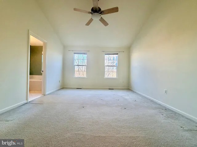 $3,100 | 9710 Washingtonian Boulevard, Gaithersburg, MD 20878