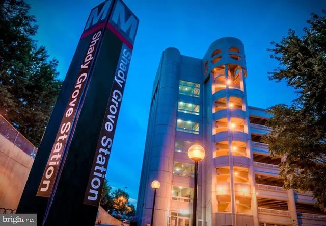 $3,100 | 9710 Washingtonian Boulevard, Gaithersburg, MD 20878