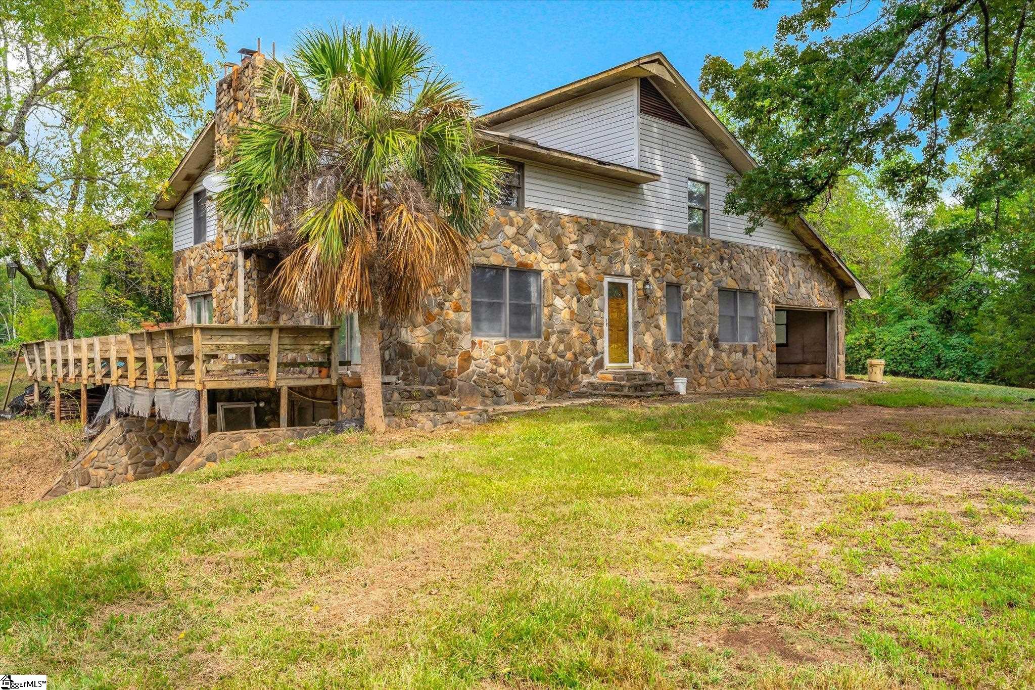 154 Ridgedale Road Six Mile, SC 29682 - Photo 1 of 40