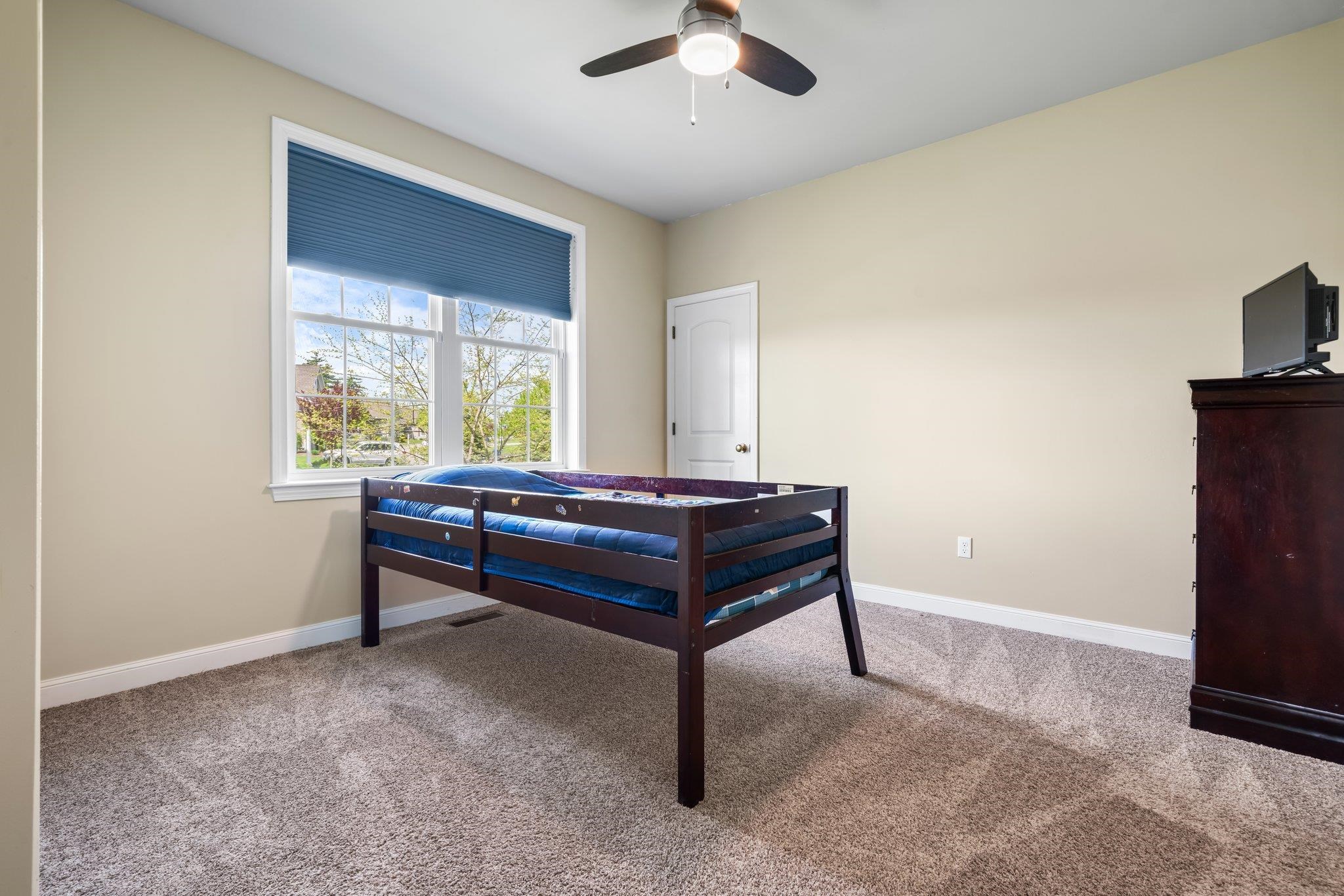 90 Springwood Way, Unit 53 Manchester, NH 03102 - Photo 15 of 40