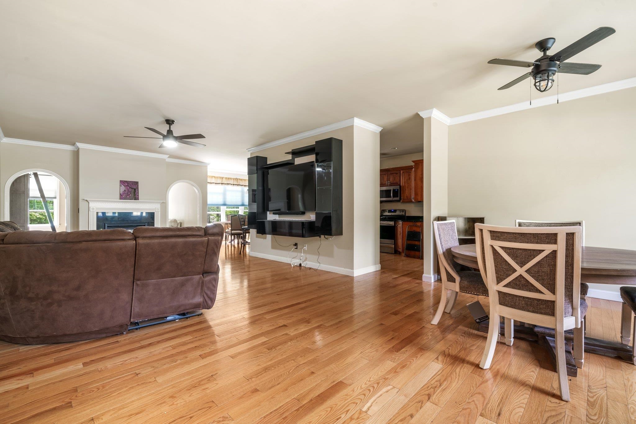 90 Springwood Way, Unit 53 Manchester, NH 03102 - Photo 36 of 40