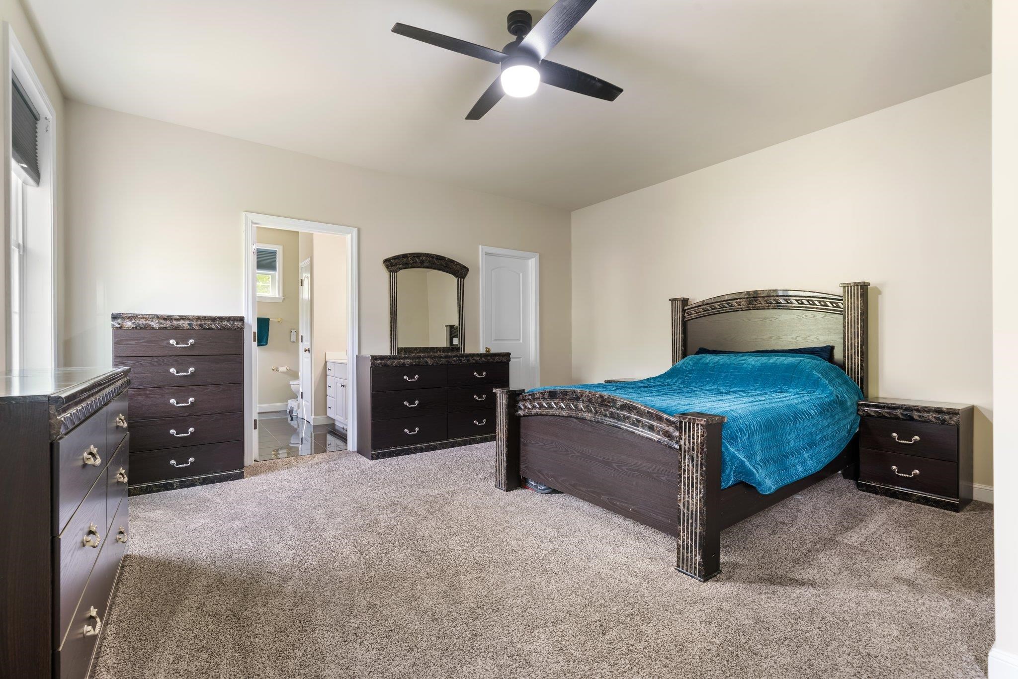 90 Springwood Way, Unit 53 Manchester, NH 03102 - Photo 9 of 40