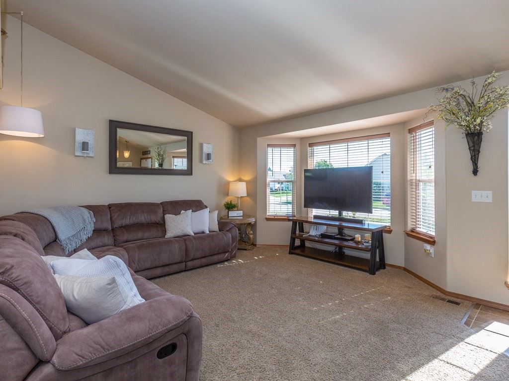 608 South Michigan Road Spokane Valley, WA 99016 - Photo 2 of 20