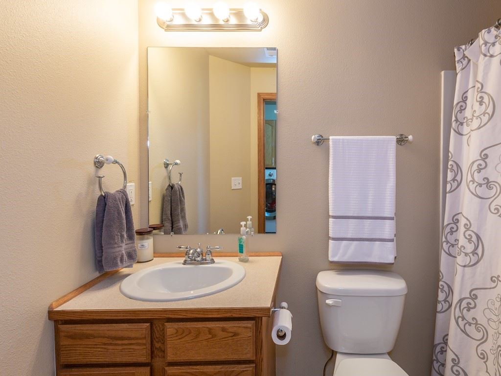608 South Michigan Road Spokane Valley, WA 99016 - Photo 11 of 20