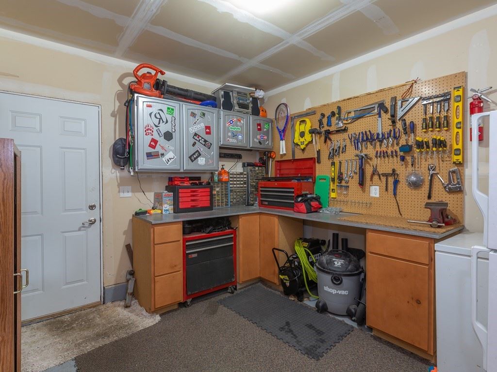 608 South Michigan Road Spokane Valley, WA 99016 - Photo 18 of 20