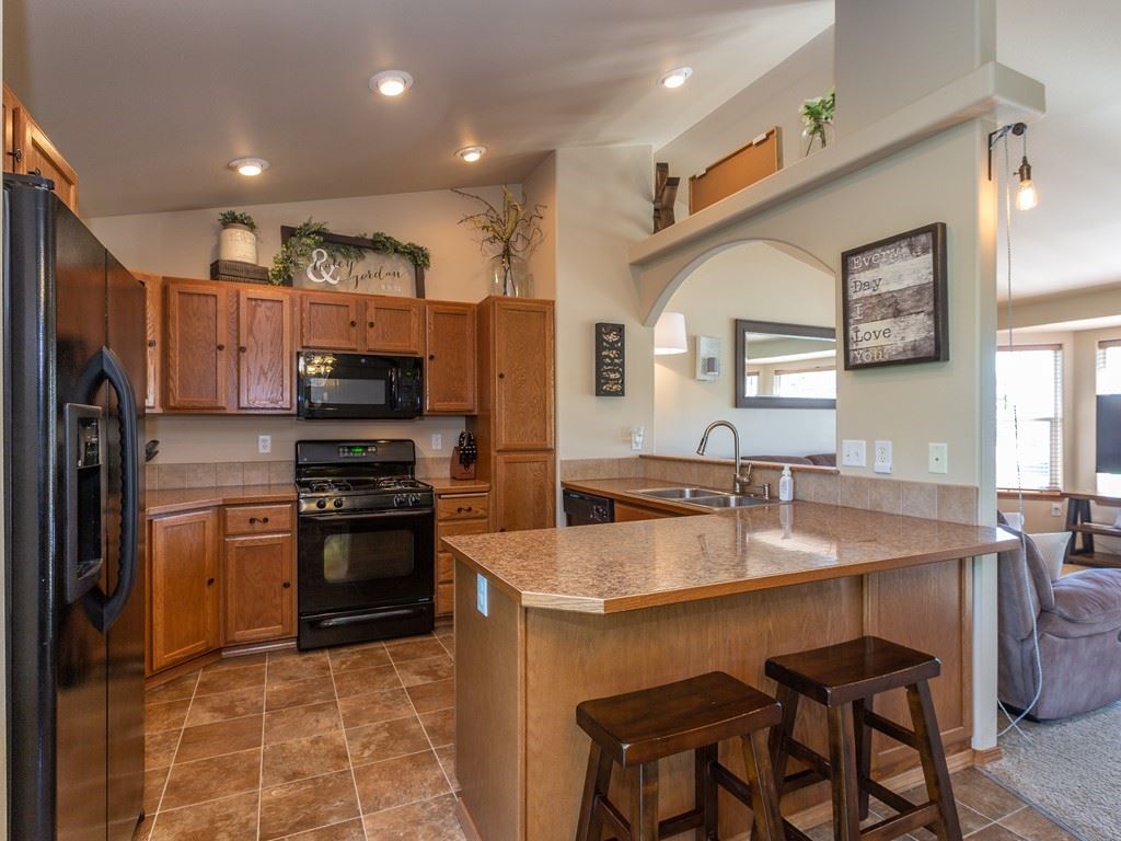 608 South Michigan Road Spokane Valley, WA 99016 - Photo 6 of 20