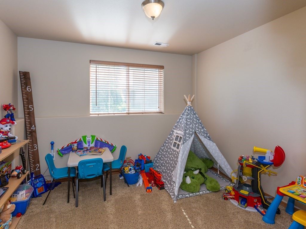 608 South Michigan Road Spokane Valley, WA 99016 - Photo 10 of 20