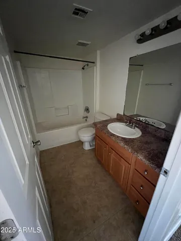 $84,900 | 3810 North Maryvale Parkway, Unit 2084, Phoenix, AZ 85031