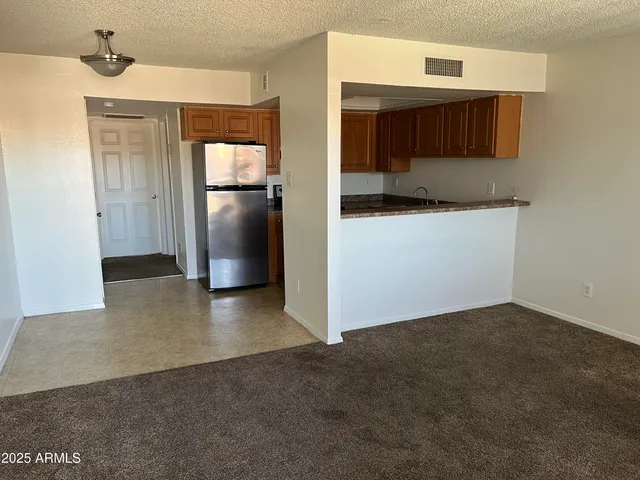 $84,900 | 3810 North Maryvale Parkway, Unit 2084, Phoenix, AZ 85031