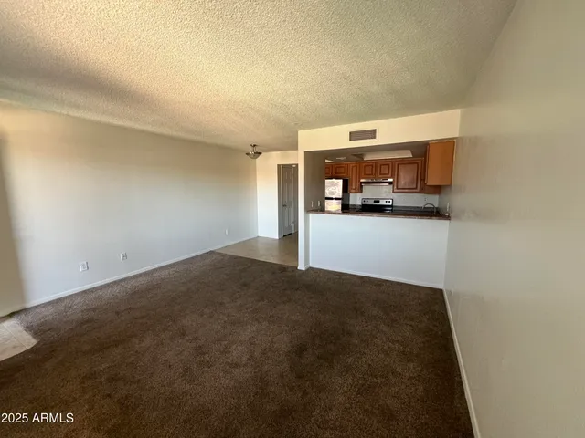 $84,900 | 3810 North Maryvale Parkway, Unit 2084, Phoenix, AZ 85031