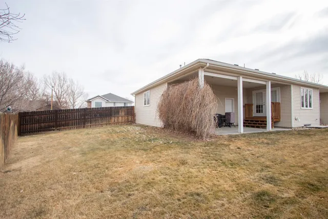 $474,900 | 176 Sunflower Street, Casper, WY 82604
