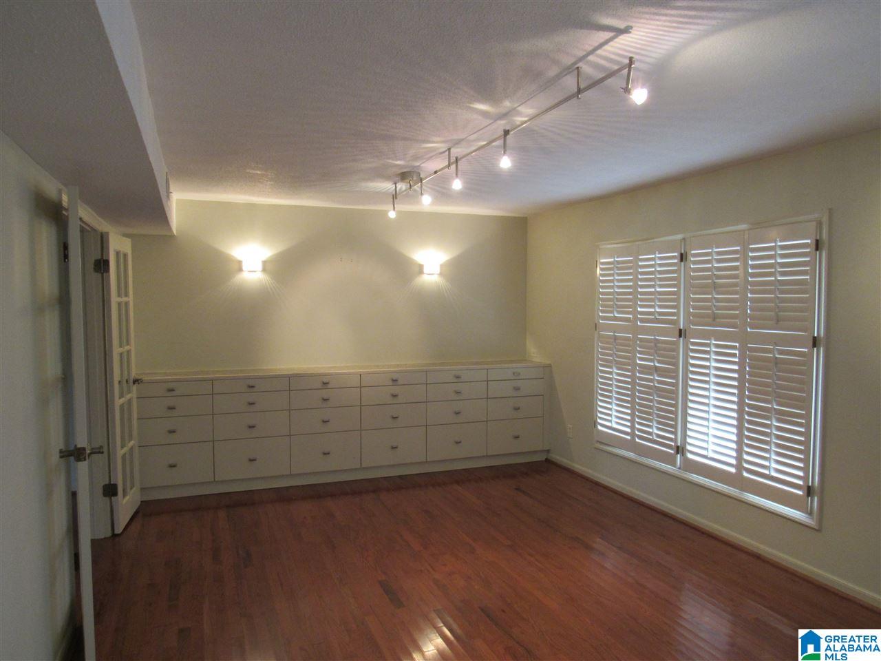 3208 Greendale Road Birmingham, AL 35243 - Photo 4 of 11