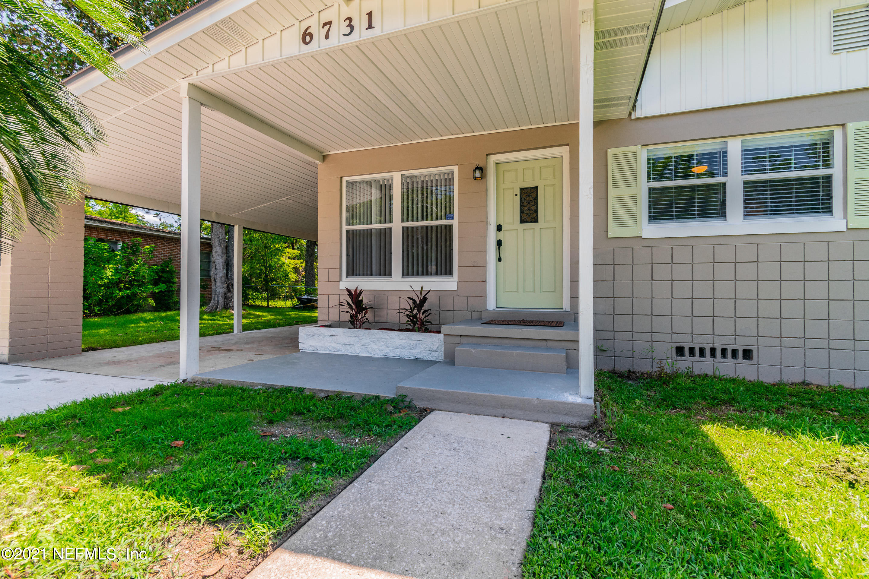 6731 Alaro Road Jacksonville, FL 32209 - Photo 4 of 39 DSC_0025