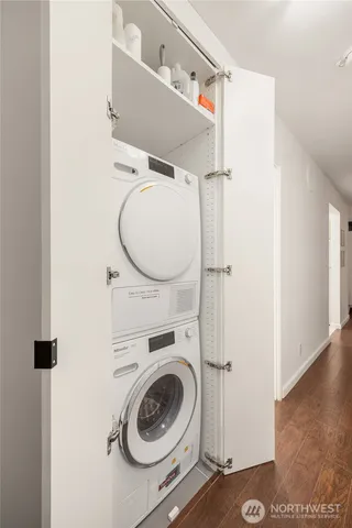 $359,000 | 2201 3rd Avenue, Unit 801, Seattle, WA 98121