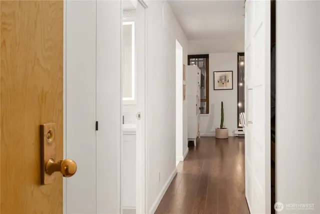 $359,000 | 2201 3rd Avenue, Unit 801, Seattle, WA 98121