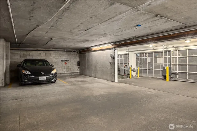 $359,000 | 2201 3rd Avenue, Unit 801, Seattle, WA 98121