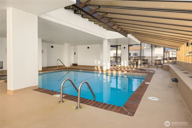 $359,000 | 2201 3rd Avenue, Unit 801, Seattle, WA 98121