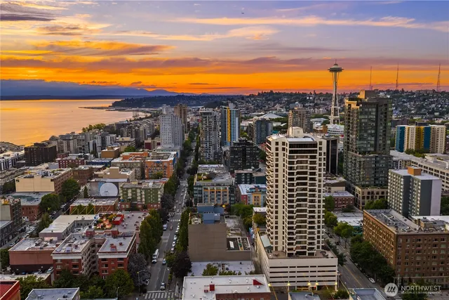 $359,000 | 2201 3rd Avenue, Unit 801, Seattle, WA 98121