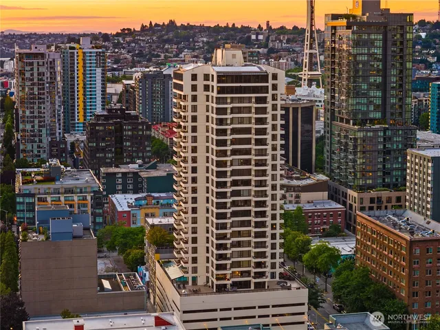 $359,000 | 2201 3rd Avenue, Unit 801, Seattle, WA 98121