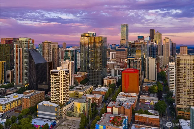 $359,000 | 2201 3rd Avenue, Unit 801, Seattle, WA 98121