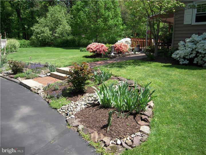 3615 Concord Road Doylestown, PA 18902 - Photo 25 of 25 Side Yard