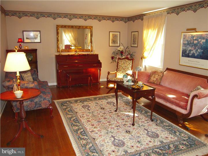 3615 Concord Road Doylestown, PA 18902 - Photo 5 of 25 Living Room