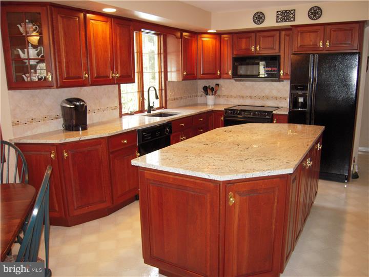 3615 Concord Road Doylestown, PA 18902 - Photo 8 of 25 Kitchen