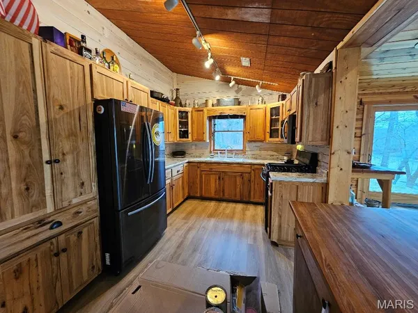 $599,900 | Undisclosed Address, Myrtle, MO 65778