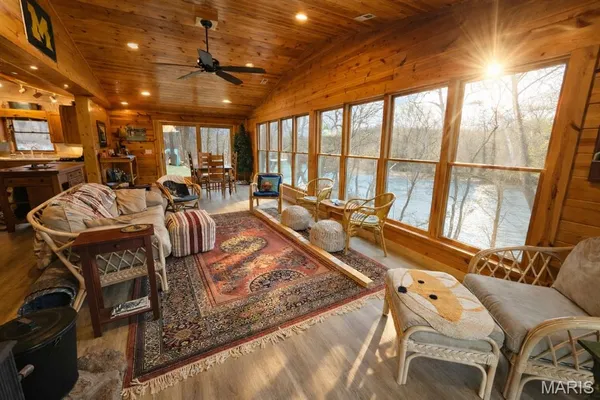 $599,900 | Undisclosed Address, Myrtle, MO 65778