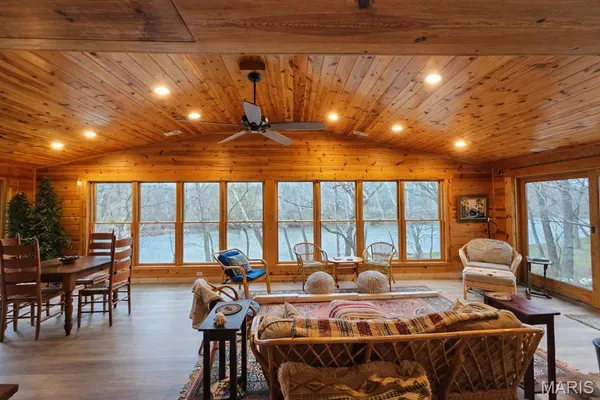 $599,900 | Undisclosed Address, Myrtle, MO 65778