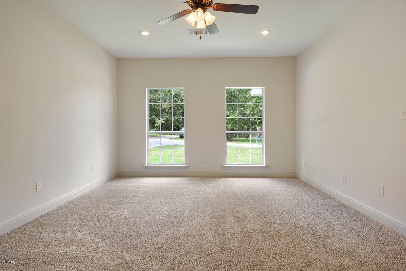 24 Sandy Smith Road Poplarville, MS 39470 - Photo 5 of 15 012_1600x1067_mls_1600x1067