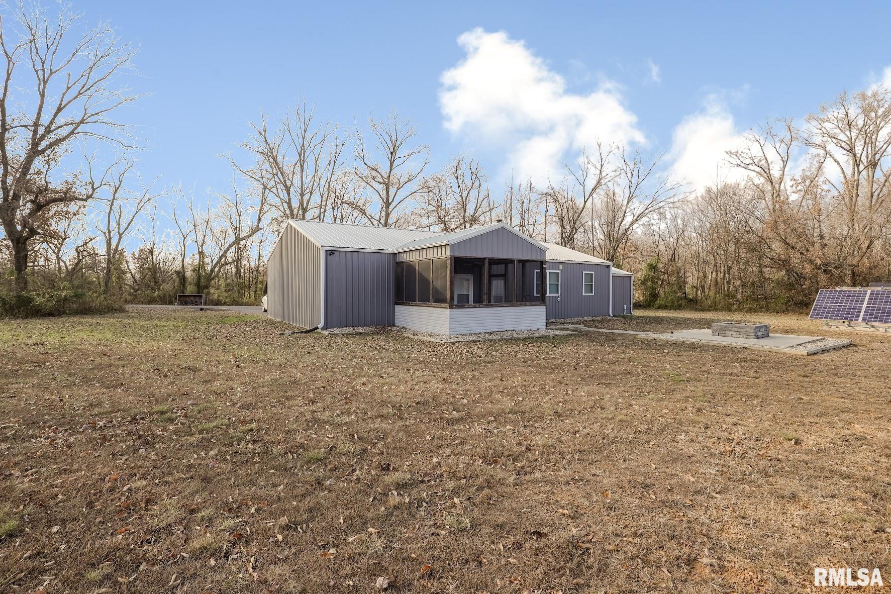 5545 Bolen Store Road Thompsonville, IL 62890 - Photo 4 of 47