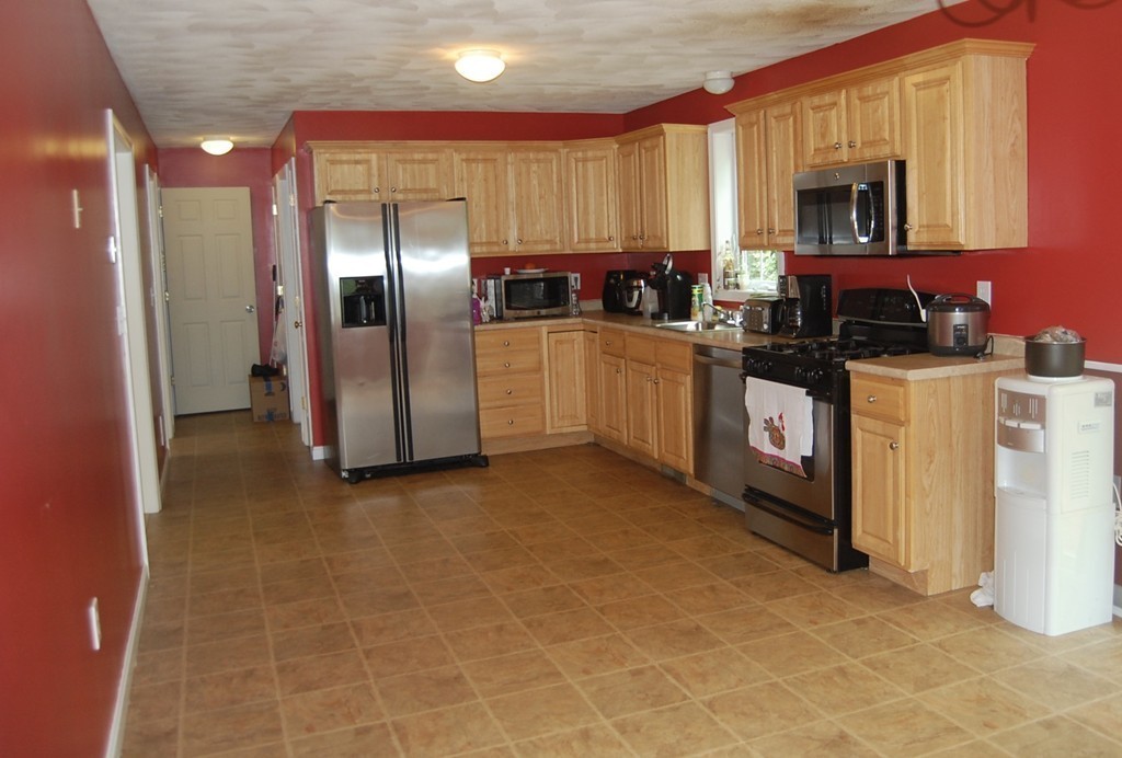 122 Charant Road Lowell, MA 01854 - Photo 4 of 15 Gallery Image 4