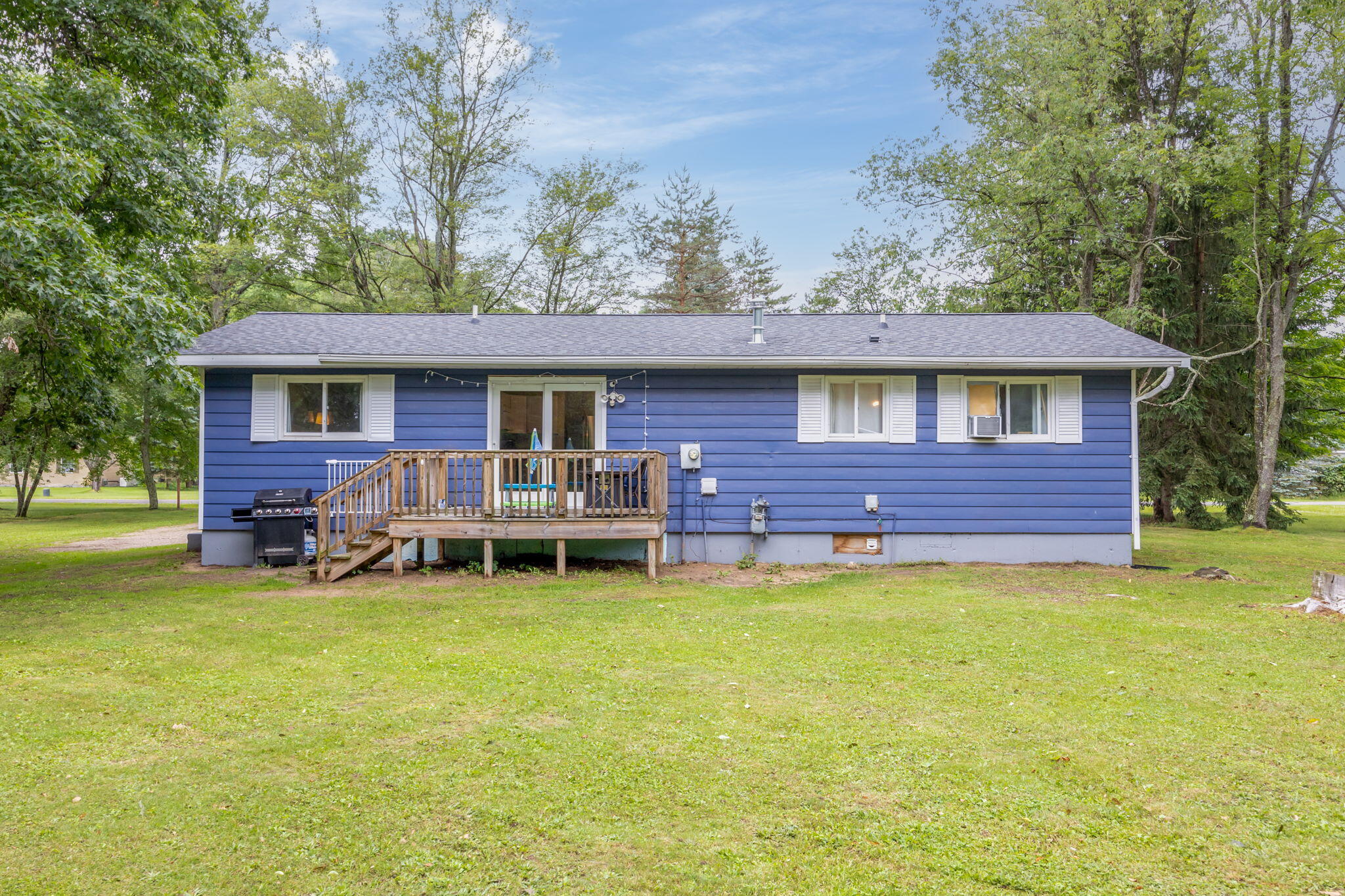 3621 Cecil Road Cadillac, MI 49601 - Photo 4 of 27 20